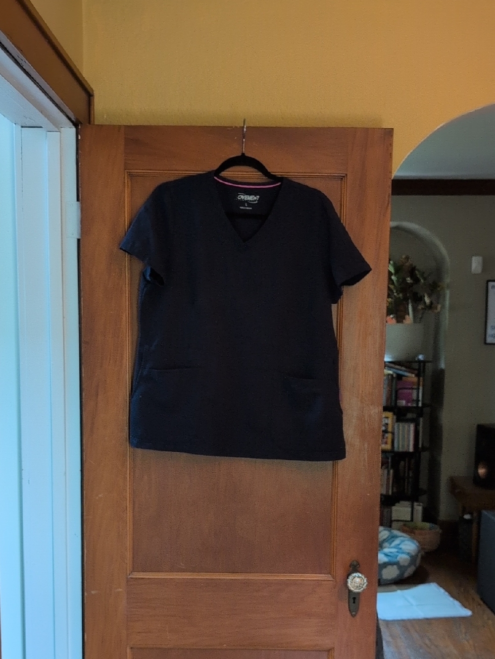 Movement Navy V-Neck Scrub Top with Front Pockets